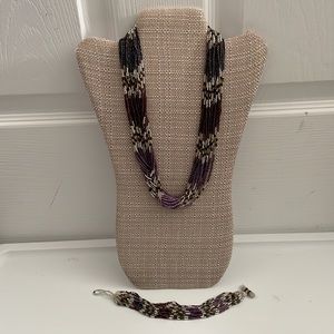 Himalayan Gems glass bead necklace and bracelet set with boxes.